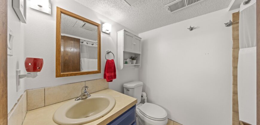 712 NE 4th St, Grimes, IA 50111