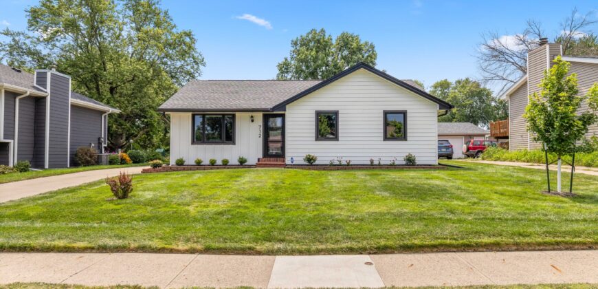 712 NE 4th St, Grimes, IA 50111