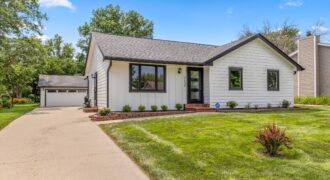 712 NE 4th St, Grimes, IA 50111